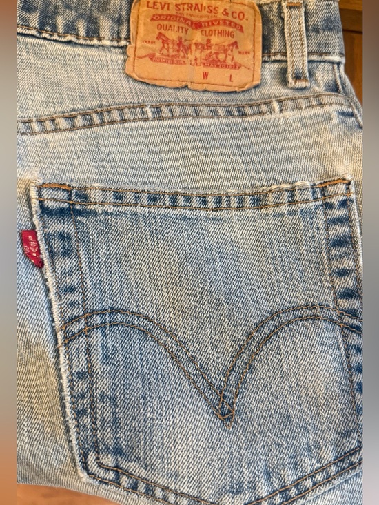 Levi's Other - VTG 90s Levi’s 550 Relaxed Fit Jeans | 32x32 Light Wash Distressed Ripped